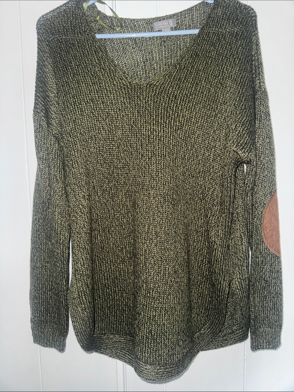 Casual Olive Green V-Neck Sweater with Suede Elbow Patch